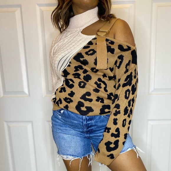 NWT Leopard Off the shoulder Sweater - Picture 1 of 3